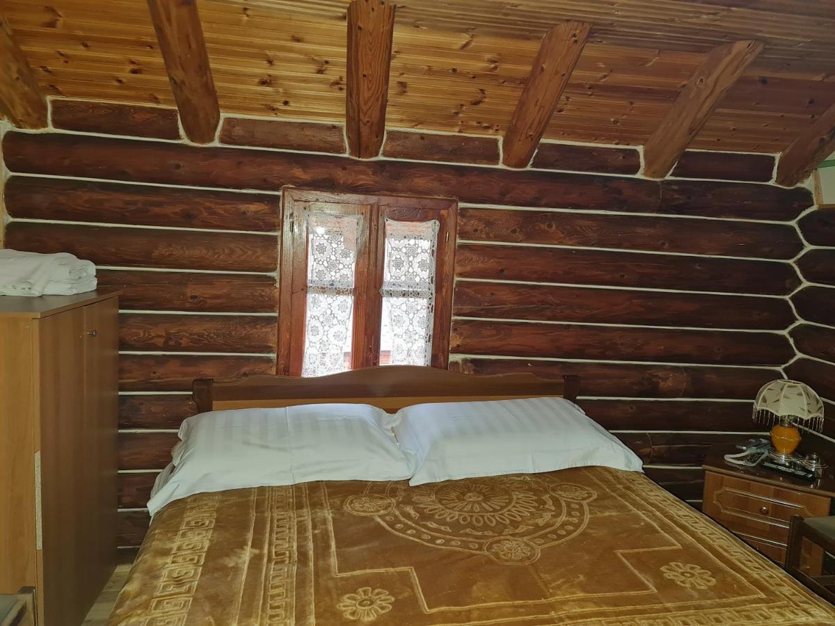Sofra Kolonjare Agroturizem Hotel Erseke Exterior foto
