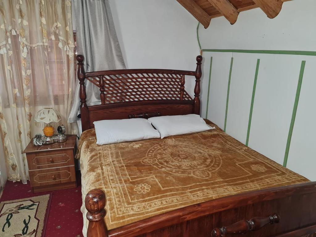 Sofra Kolonjare Agroturizem Hotel Erseke Exterior foto